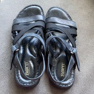 Born black sandals